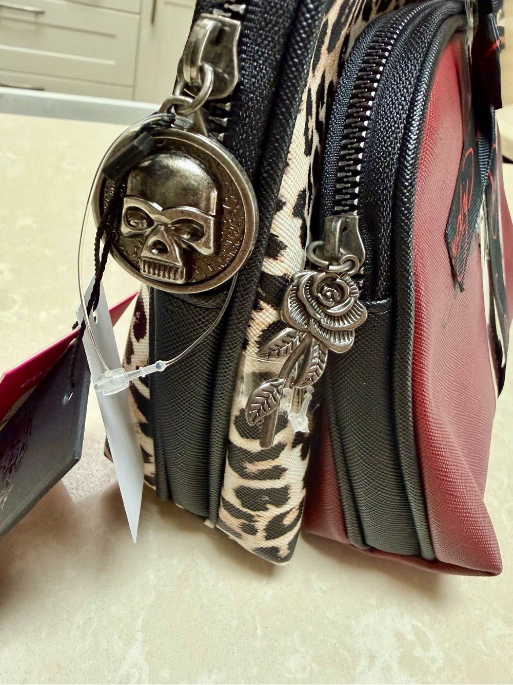 Ed Hardy Two Piece Cosmetic Bag Set -bold red & leopard design, skull, heart NWT - Picture 7 of 11